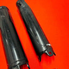 Load image into Gallery viewer, CRF250R FORK GUARDS COVERS BLACK GENUINE OEM HONDA CRF 250 R (2004-2008)