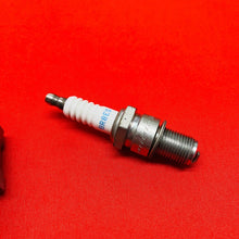 Load image into Gallery viewer, YZ250 CYLINDER HEAD CAP TOP END NEW SPARK PLUG GENUINE OEM YAMAHA YZ 250 (01-24)