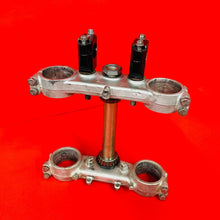 Load image into Gallery viewer, KX250 TRIPLE CLAMPS TREES PRO TAPER 1 1/8&quot; GENUINE OEM KAWASAKI KX 250 (94-95)