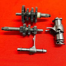 Load image into Gallery viewer, YAMAHA MX80 TRANSMSSION COMPLETE GEAR BOX OEM GENUINE TY GT MX 80 (1974-1982)
