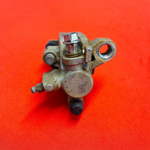 Load image into Gallery viewer, CRF450R REAR BRAKE CALIPER NEW PADS GENUINE OEM HONDA CRF 450 R (05-08)