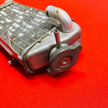 Load image into Gallery viewer, KX85 RADIATOR WITH CAP OEM GENUINE KAWASAKI KX 85 100 (2001-2013)