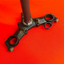 Load image into Gallery viewer, XR80 TRIPLE CLAMPS TREES ORIGINAL VINTAGE GENUINE OEM HONDA XR 80 (1979-1984)