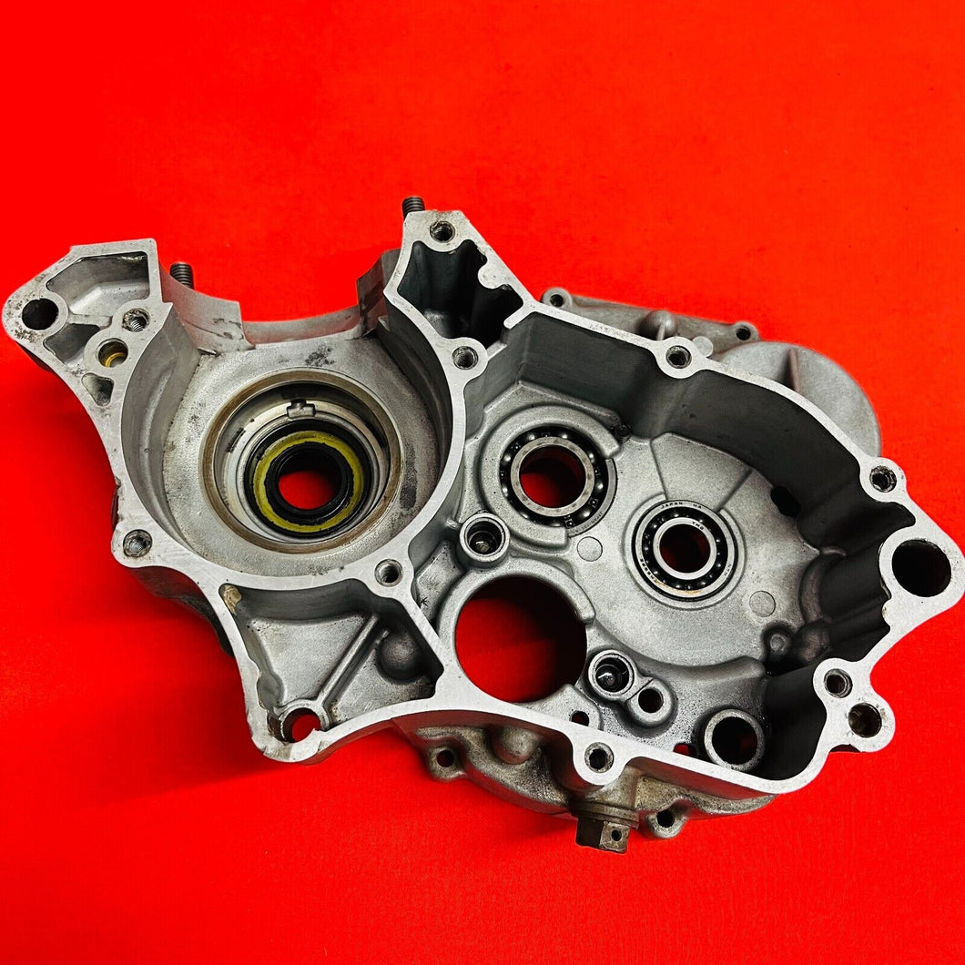KX85 RIGHT ENGINE CASE CRANKCASE OEM GENUINE KAWASAKI KX 85 100 (2001-2005)