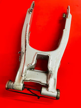 Load image into Gallery viewer, TTR225 SWING ARM SWINGARM GENUINE OEM YAMAHA TTR 225 