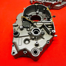 Load image into Gallery viewer, DRZ125 ENGINE CASES CRANKCASE OEM GENUINE SUZUKI DR-Z DRZ 125 L (2003-2007)