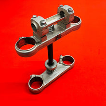 Load image into Gallery viewer, KTM85 TRIPLE CLAMPS TREES OEM GENUINE KTM 85 105 SX XC (2003-2011)