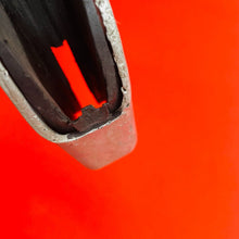 Load image into Gallery viewer, KTM200 CHAIN GUIDE GUARD GENUINE OEM KTM 200 E XC (1998-2003)