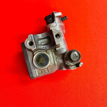 Load image into Gallery viewer, RM125 FRONT BRAKE MASTER CYLINDER PARTS NISIN GENUINE OEM SUZUKI RM 125 (01-08)