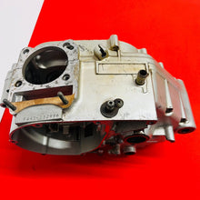 Load image into Gallery viewer, DRZ125 ENGINE CASES MATCHING CRANKCASE OEM GENUINE SUZUKI DR-Z DRZ 125 L (03-07)