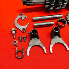 Load image into Gallery viewer, RMZ250 TRANSMISSION COMPLETE GEAR BOX GENUINE OEM SUZUKI RMZ 250 (2007-2009)