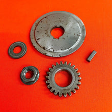 Load image into Gallery viewer, TTR125 PRIMARY GEAR NUT WOODRUFF KEY OIL SLINGER OEM GENUINE YAMAHA TTR 125 L