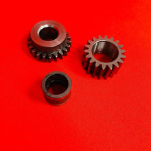 Load image into Gallery viewer, TTR50 PRIMARY DRIVE GEAR CRANK SHAFT SPACER GENUINE OEM YAMAHA TTR 50 E 