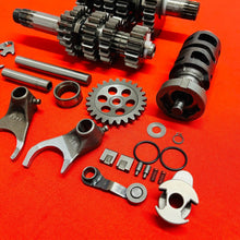 Load image into Gallery viewer, RMZ250 TRANSMISSION COMPLETE GEAR BOX GENUINE OEM SUZUKI RMZ 250 (2007-2009)