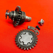 Load image into Gallery viewer, RMZ250 KICK START SHAFT GEAR SPINDLE BOLT GENUINE OEM SUZUKI RMZ 250 (2007-2009)