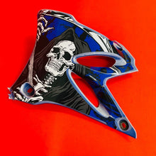 Load image into Gallery viewer, YZ85 SHROUD TANK COVER PLASTIC GENUINE OEM YAMAHA YZ 85 (02-18)