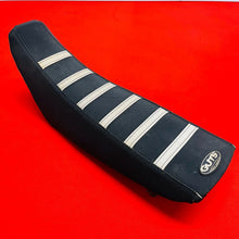 Load image into Gallery viewer, KX85 SEAT COMPLETE OEM GENUINE KAWASAKI KX 85 100 (2001-2005)