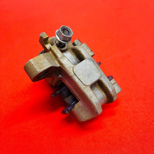 Load image into Gallery viewer, CRF450R REAR BRAKE CALIPER NEW PADS GENUINE OEM HONDA CRF 450 R (05-08)