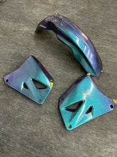 Load image into Gallery viewer, RM125 SHROUDS FENDER PLASTICS OEM GENUINE SUZUKI RM 125 250 (01-06)