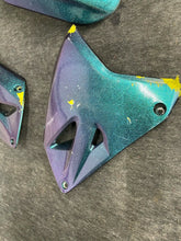 Load image into Gallery viewer, RM125 SHROUDS FENDER PLASTICS OEM GENUINE SUZUKI RM 125 250 (01-06)