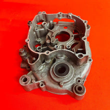 Load image into Gallery viewer, TTR90 ENGINE CASE LEFT SIDE CRANKCASE GENUINE OEM YAMAHA TTR 90 E