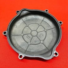 Load image into Gallery viewer, RM125 CLUTCH COVER ENGINE CASE GENUINE OEM SUZUKI RM 125 (01-08)