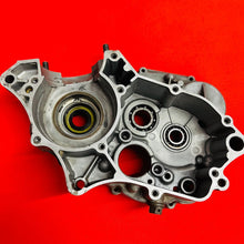 Load image into Gallery viewer, KX85 RIGHT ENGINE CASE CRANKCASE OEM GENUINE KAWASAKI KX 85 100 (2001-2005)