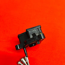 Load image into Gallery viewer, CRF250F TPS THROTTLE POSITION SENSOR KEIHIN OEM GENUINE HONDA CRF 250 F (19-25)
