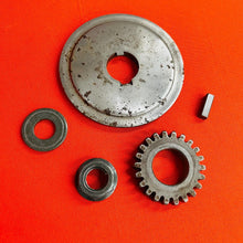 Load image into Gallery viewer, TTR125 PRIMARY GEAR NUT WOODRUFF KEY OIL SLINGER OEM GENUINE YAMAHA TTR 125 L