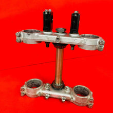 Load image into Gallery viewer, KX250 TRIPLE CLAMPS TREES PRO TAPER 1 1/8&quot; GENUINE OEM KAWASAKI KX 250 (94-95)
