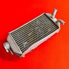 Load image into Gallery viewer, CRF150R RADIATOR RIGHT FILL SIDE CAP GENUINE OEM HONDA CRF 150 R RB (07-23)