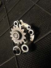 Load image into Gallery viewer, YZ250F YZF WR YZ 250 F ENGINE MOTOR COMPLETE OIL PUMP ASSY GEAR