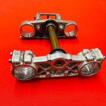 Load image into Gallery viewer, RMZ250 TRIPLE CLAMPS TREES OVERSIZE BARS 1 7/8 GENUINE OEM SUZUKI RMZ 250 (07-09