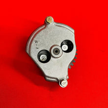 Load image into Gallery viewer, XL75 OIL PUMP COMPLETE GEAR GENUINE 77 78 79 OEM HONDA XL 75