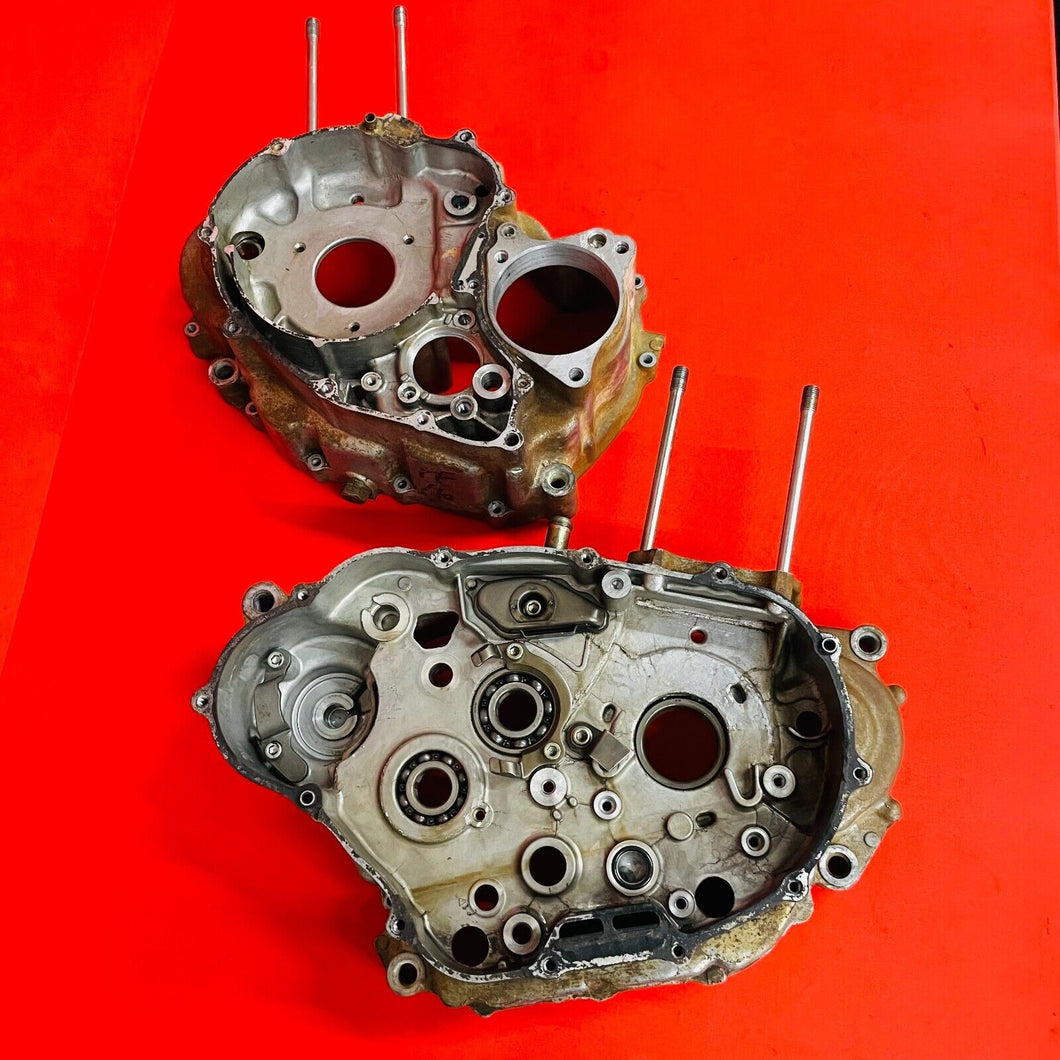 TRX250 CRANKCASE ENGINE CASES MOTOR GENUINE OEM HONDA TRX 250