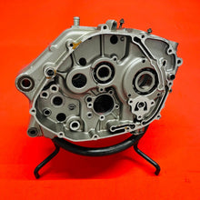 Load image into Gallery viewer, DRZ125 ENGINE CASES CRANKCASE OEM GENUINE SUZUKI DR-Z DRZ 125 L (2003-2007)