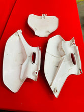 Load image into Gallery viewer, YZ250F NUMBER PLATES KIT PLASTICS # 731 OEM GENUINE YAMAHA YZ WR 250 F (2001-02)