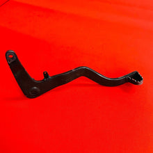 Load image into Gallery viewer, RT180 REAR BRAKE LEVER PEDAL GENUINE OEM YAMAHA RT 180 (1990-1998)
