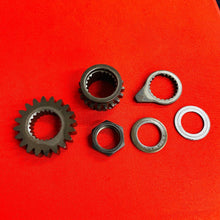 Load image into Gallery viewer, XR250 PRIMARY DRIVE CRANK GEARS GENUINE OEM HONDA XR 250 R (1984-1989)