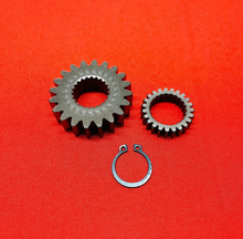 Load image into Gallery viewer, KX100 PRIMARY DRIVE GEARS CRANK CIRCLIP OEM GENUINE KAWASAKI KX 85 100 (06-13)