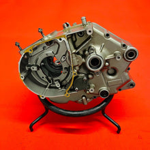 Load image into Gallery viewer, DRZ125 ENGINE CASES CRANKCASE OEM GENUINE SUZUKI DR-Z DRZ 125 L (2003-2007)