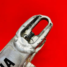 Load image into Gallery viewer, YZ250 SWING ARM POLISHED SWINGARM GENUINE OEM YAMAHA YZ 250 (2002-2004)