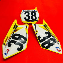 Load image into Gallery viewer, RMZ450 NUMBER PLATES PLASTICS COVERS GENUINE OEM SUZUKI RMZ 450 (2005-2007)