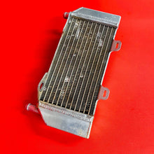 Load image into Gallery viewer, CRF250R RADIATOR GP1 PERFORMANCE LEFT NON-FILL SIDE HONDA CRF 250 R (2004-2005)