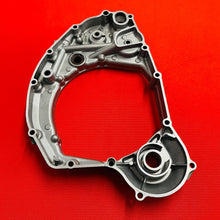 Load image into Gallery viewer, RMZ450 CLUTCH COVER INNER ENGINE CASE GENUINE OEM SUZUKI RMZ 450 (05-07)