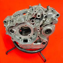 Load image into Gallery viewer, CRF250F ENGINE CASES CRANK CASE LEFT RIGHT OEM GENUINE HONDA CRF 250 F 2019-2025