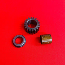 Load image into Gallery viewer, Z50A PRIMARY DRIVE GEAR CRANK 1971 K2 GENUINE OEM HONDA MINI TRAIL Z 50 A 