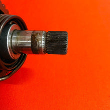 Load image into Gallery viewer, YZ400F KICK START SHAFT GEAR SPINDLE GENUINE OEM YAMAHA WR YZ 400 F (98-00)