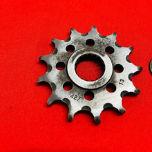 Load image into Gallery viewer, RMZ250 FRONT SPROCKET 13T CIRCLIP GENUINE OEM SUZUKI RMZ 250 (2007-2009)