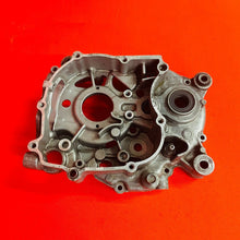 Load image into Gallery viewer, TTR90 ENGINE CASE LEFT SIDE CRANKCASE GENUINE OEM YAMAHA TTR 90 E